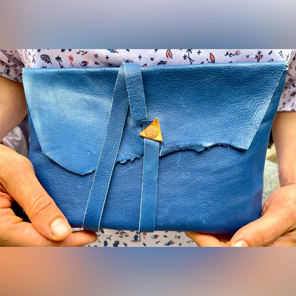 Handmade leather purse -one pocket
